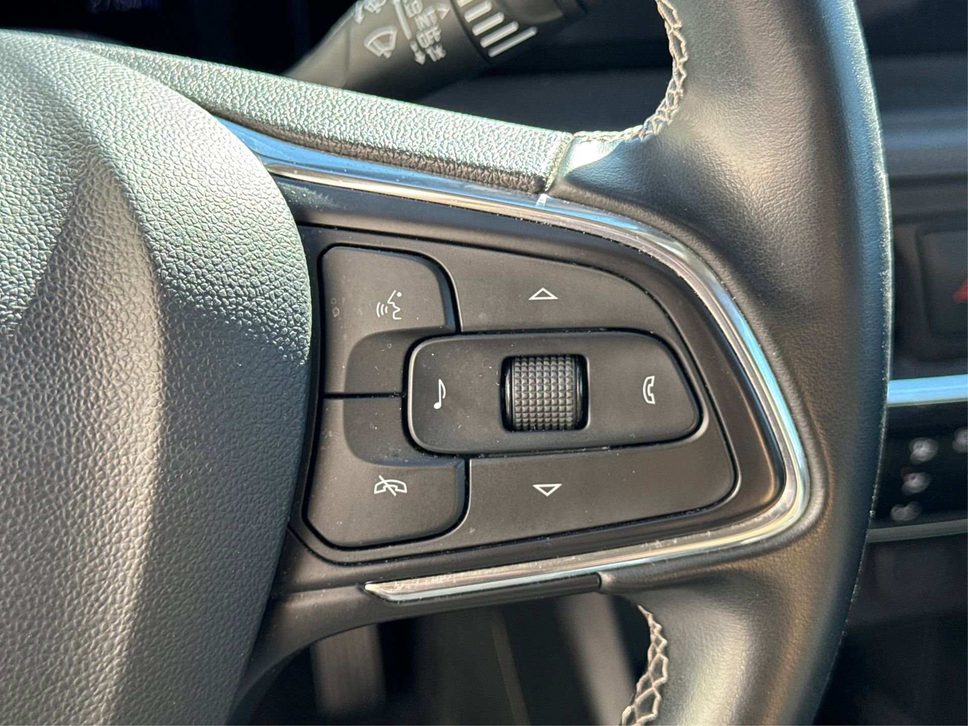 Used 2024 Buick Encore GX Preferred image 33