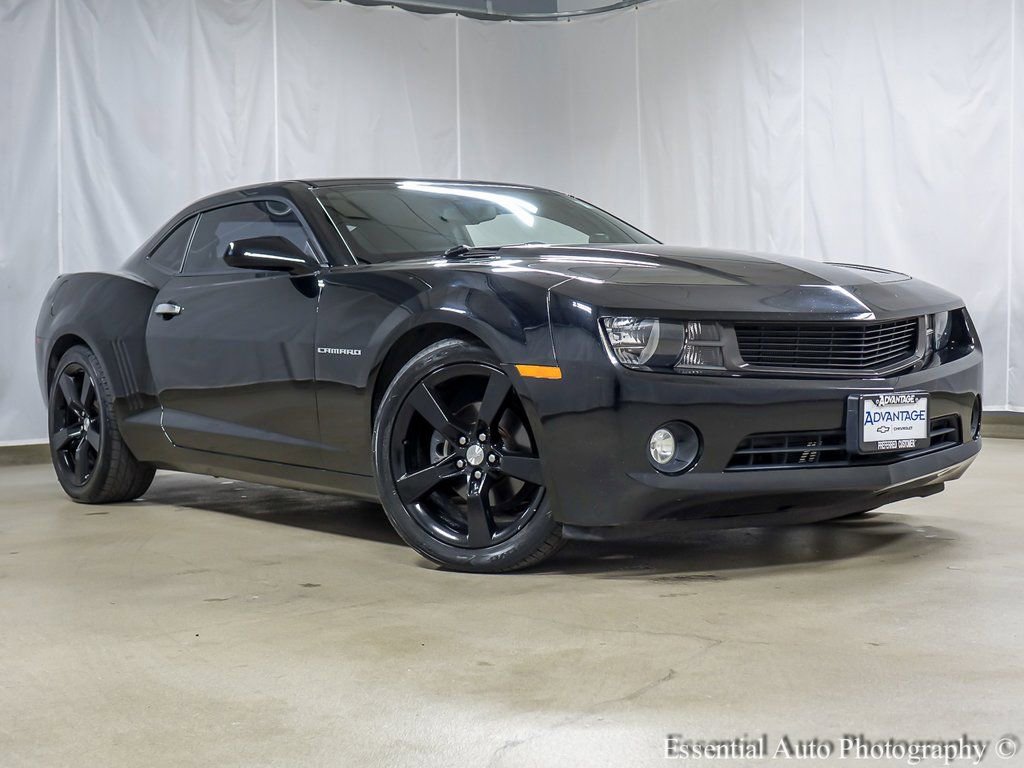 Used 2011 Chevrolet Camaro LS w/ Bluetooth Package image 2