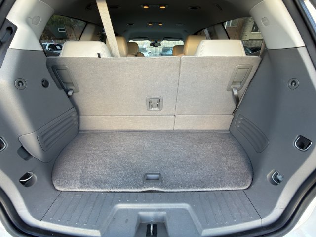 Used 2017 Chevrolet Traverse LT FWD image 31