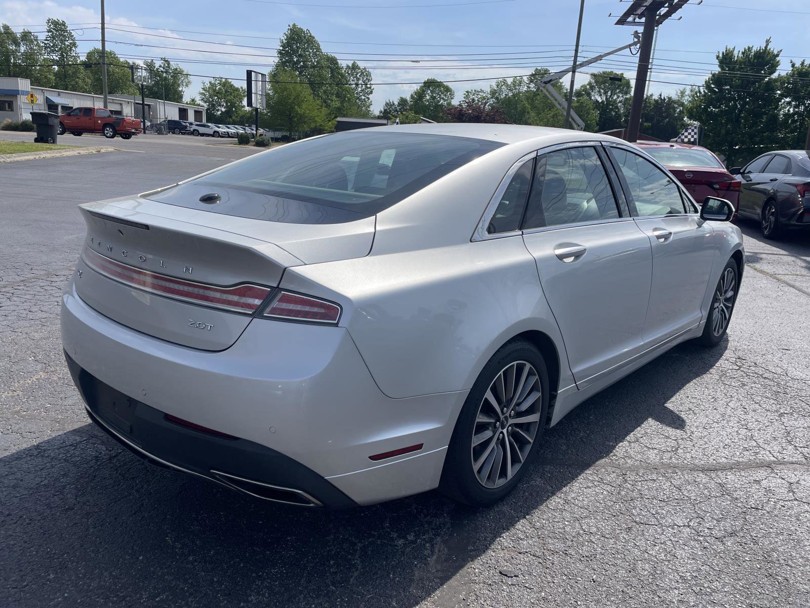 Used 2018 Lincoln MKZ Select w/ Select Plus Package FWD image 4