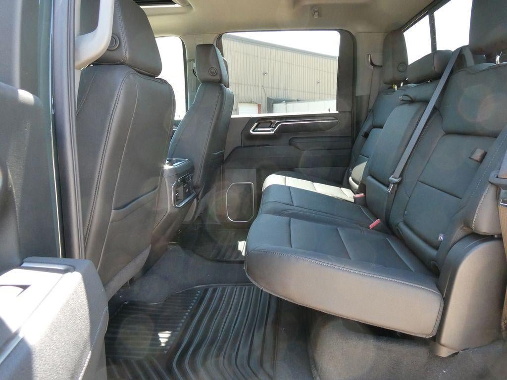 New 2026 Chevrolet Silverado 3500 LTZ w/ LTZ Plus Package AWD/4WD image 15