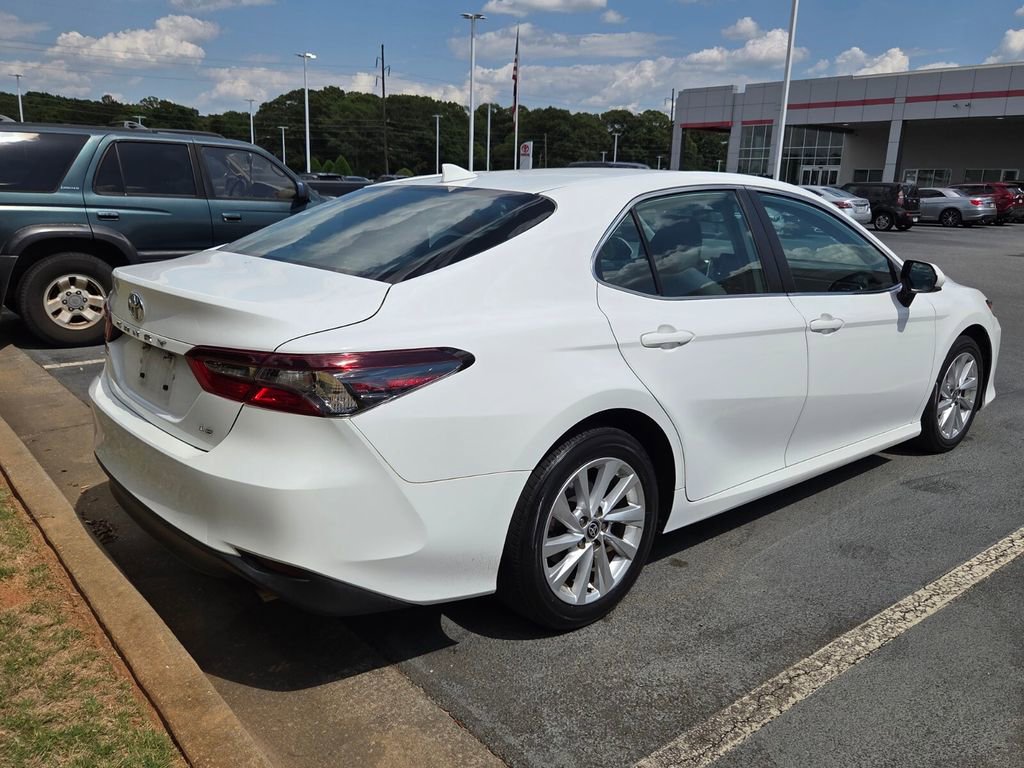 Used 2023 Toyota Camry LE FWD image 8
