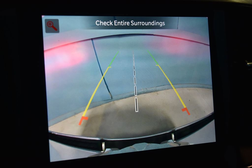 Used 2024 RAM 1500 Laramie AWD/4WD image 12