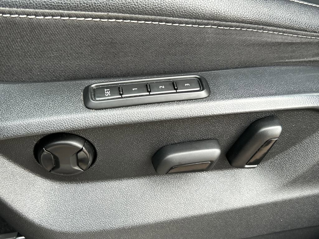 Used 2021 Volkswagen Atlas SEL image 20