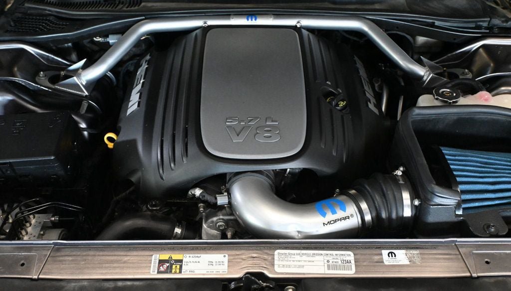Used 2015 Dodge Challenger R/T Plus RWD image 16