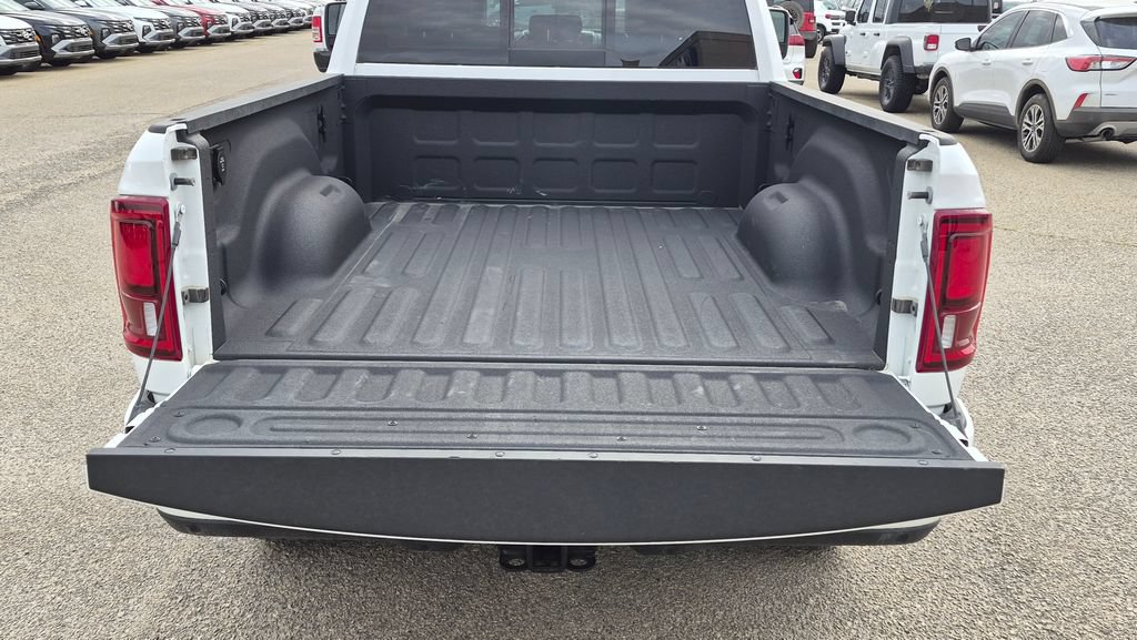 Used 2025 RAM 2500 Laramie AWD/4WD image 12