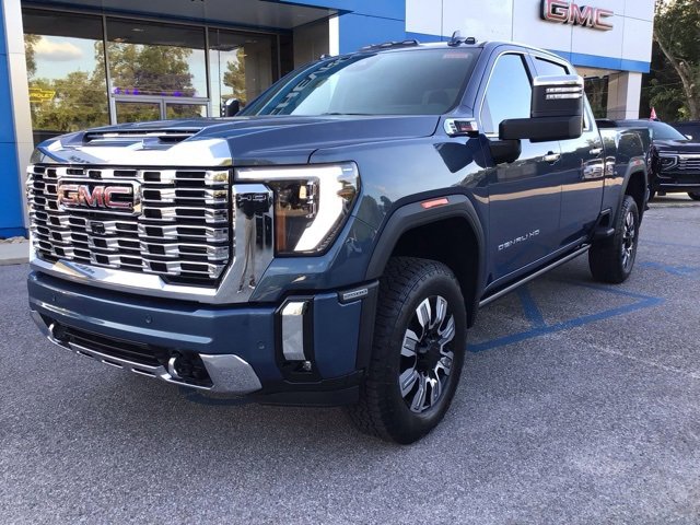 New 2026 GMC Sierra 2500 Denali w/ Denali Reserve Package image 2