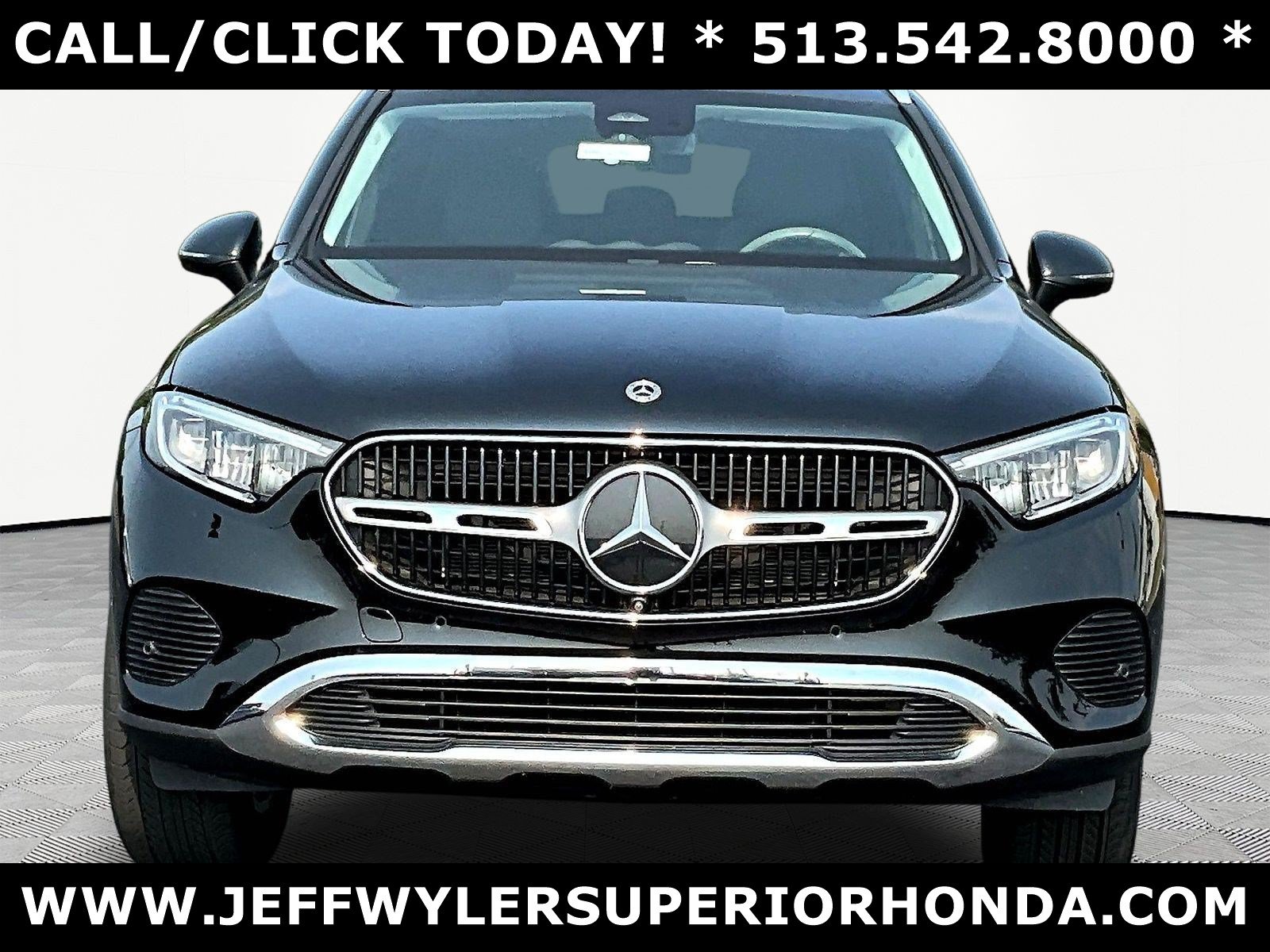 Used 2023 Mercedes-Benz GLC 300 4MATIC image 2