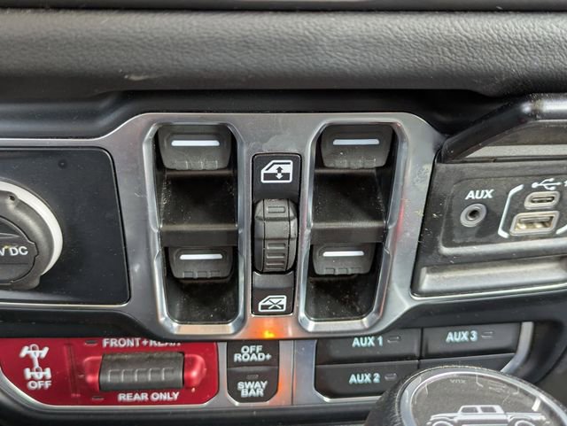 Used 2024 Jeep Gladiator Rubicon w/ Safety Group AWD/4WD image 27