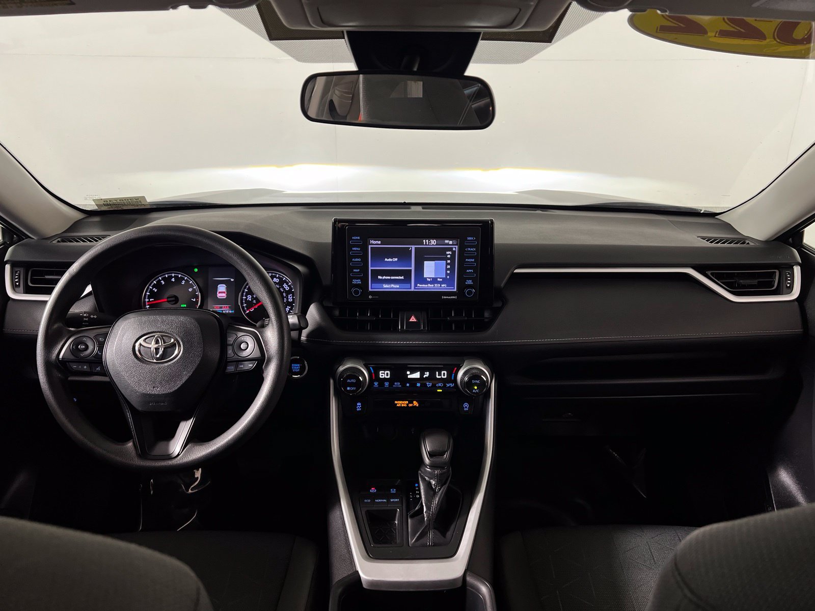 Certified 2022 Toyota RAV4 XLE FWD image 23