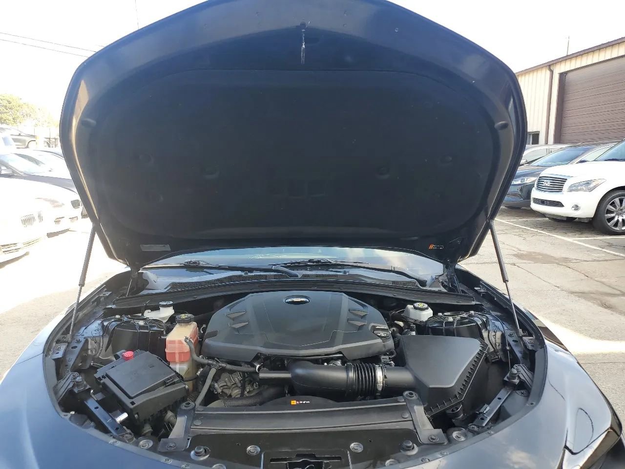 Used 2019 Chevrolet Camaro LT RWD image 31