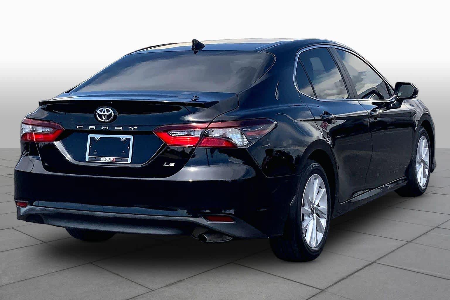 Used 2024 Toyota Camry LE w/ Convenience Package FWD image 13