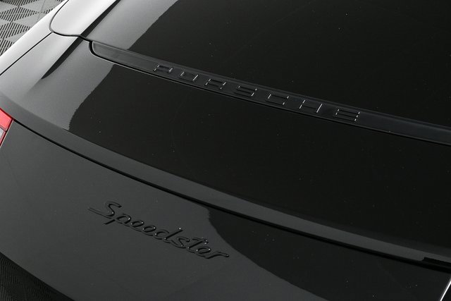 Certified 2019 Porsche 911 Speedster image 36