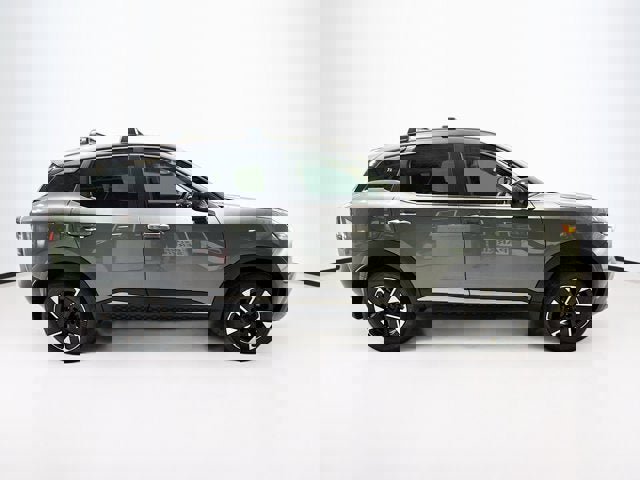 New 2026 Nissan Kicks SV image 4