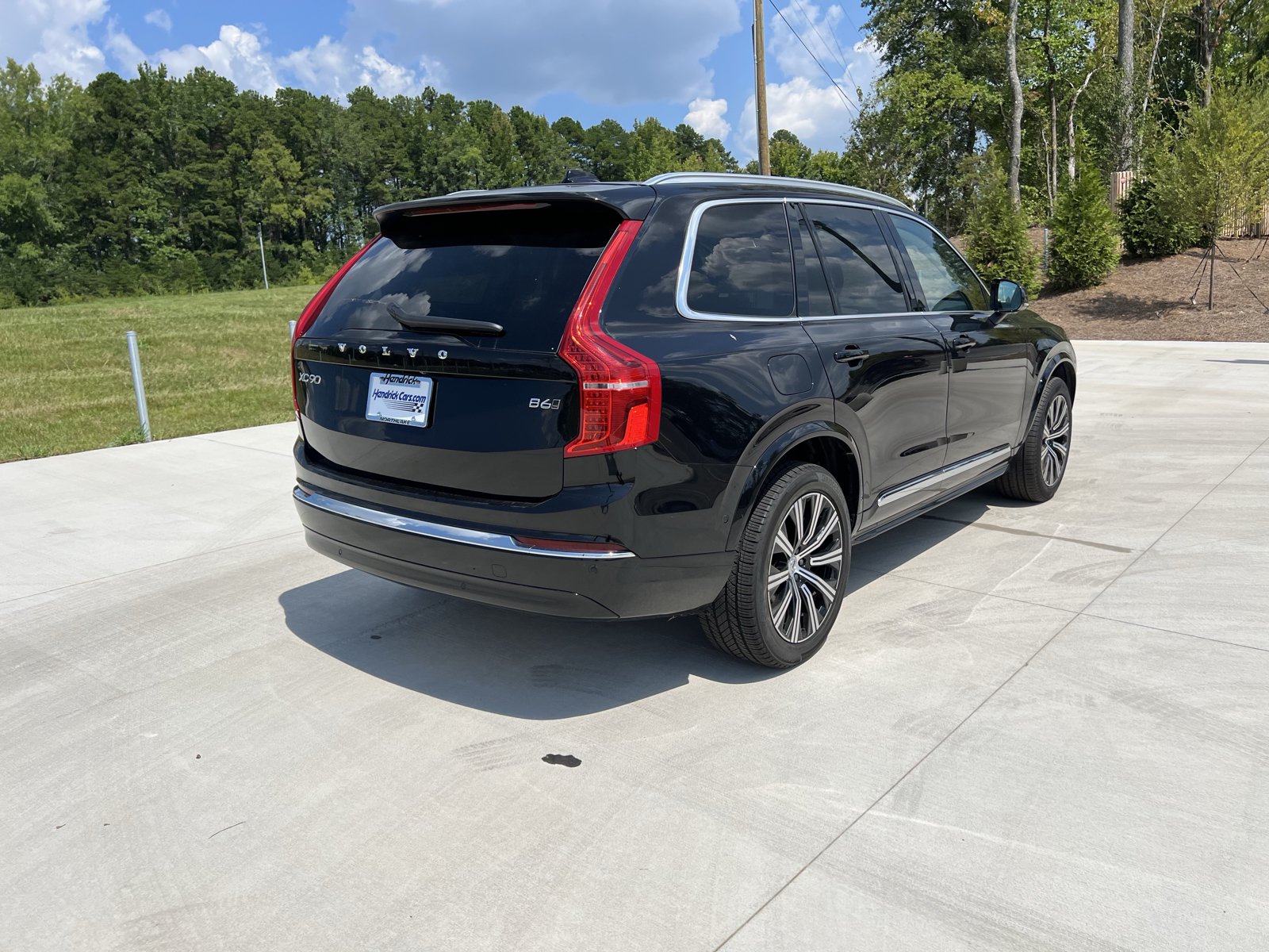Used 2025 Volvo XC90 B6 Plus AWD/4WD image 8