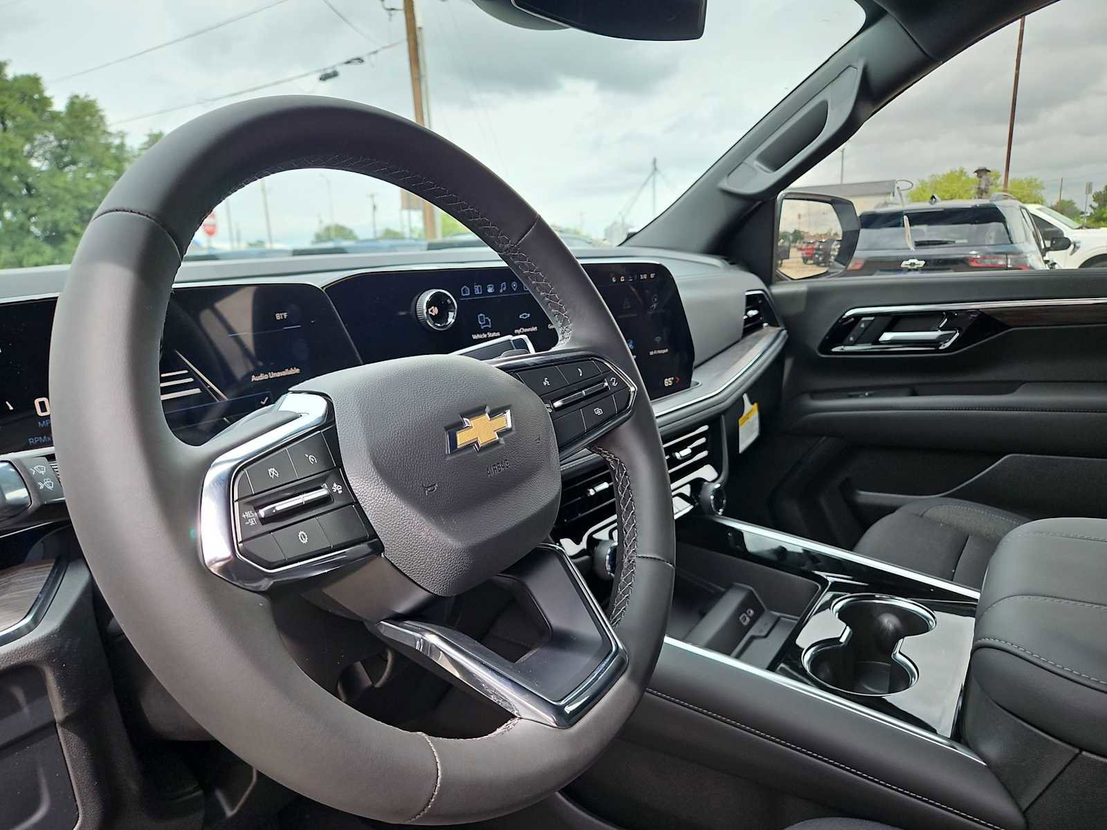 New 2026 Chevrolet Suburban LS RWD image 10