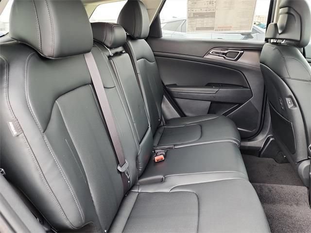 New 2026 Kia Sportage SX FWD image 17