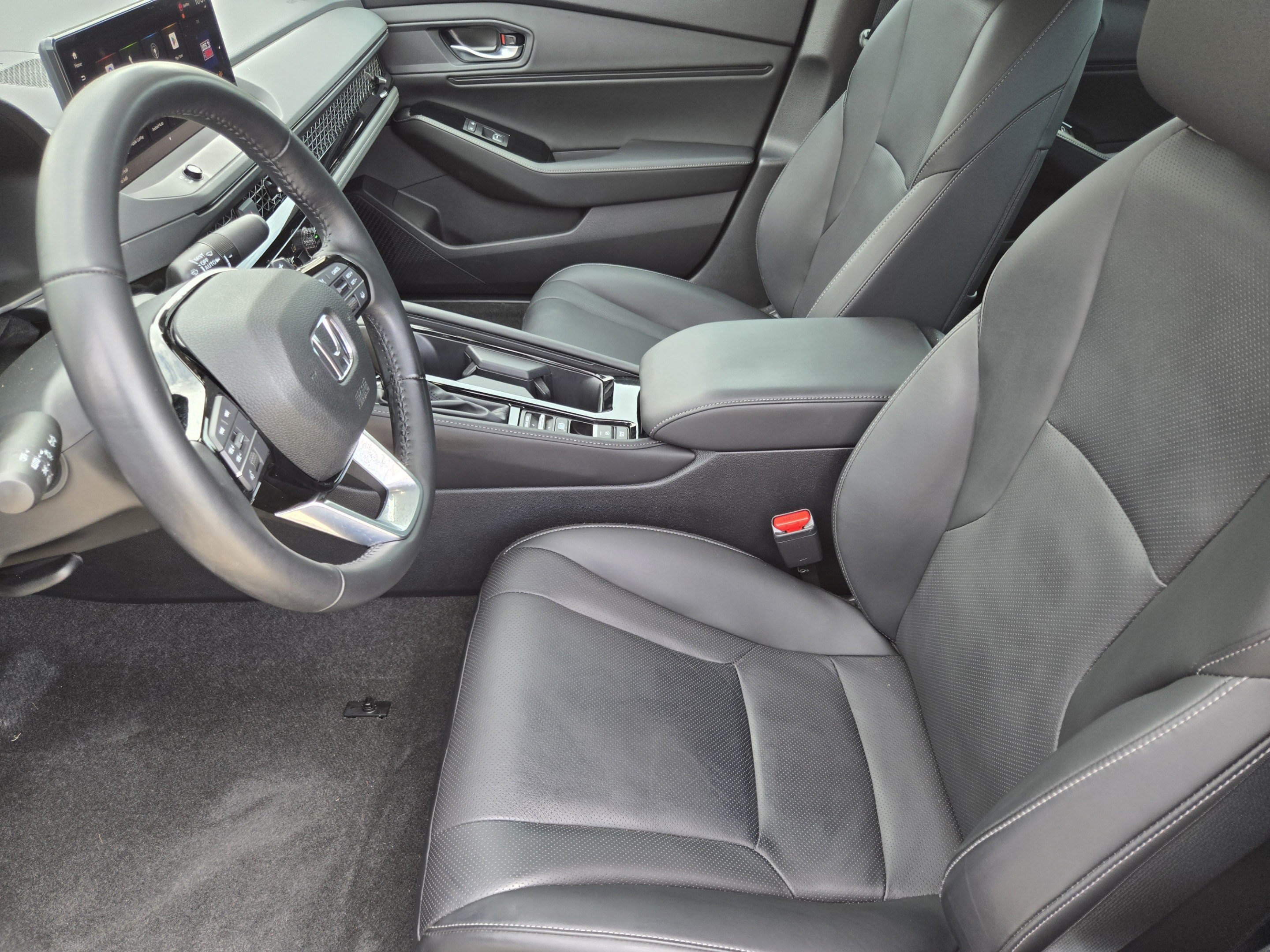 Used 2023 Honda Accord Touring image 9