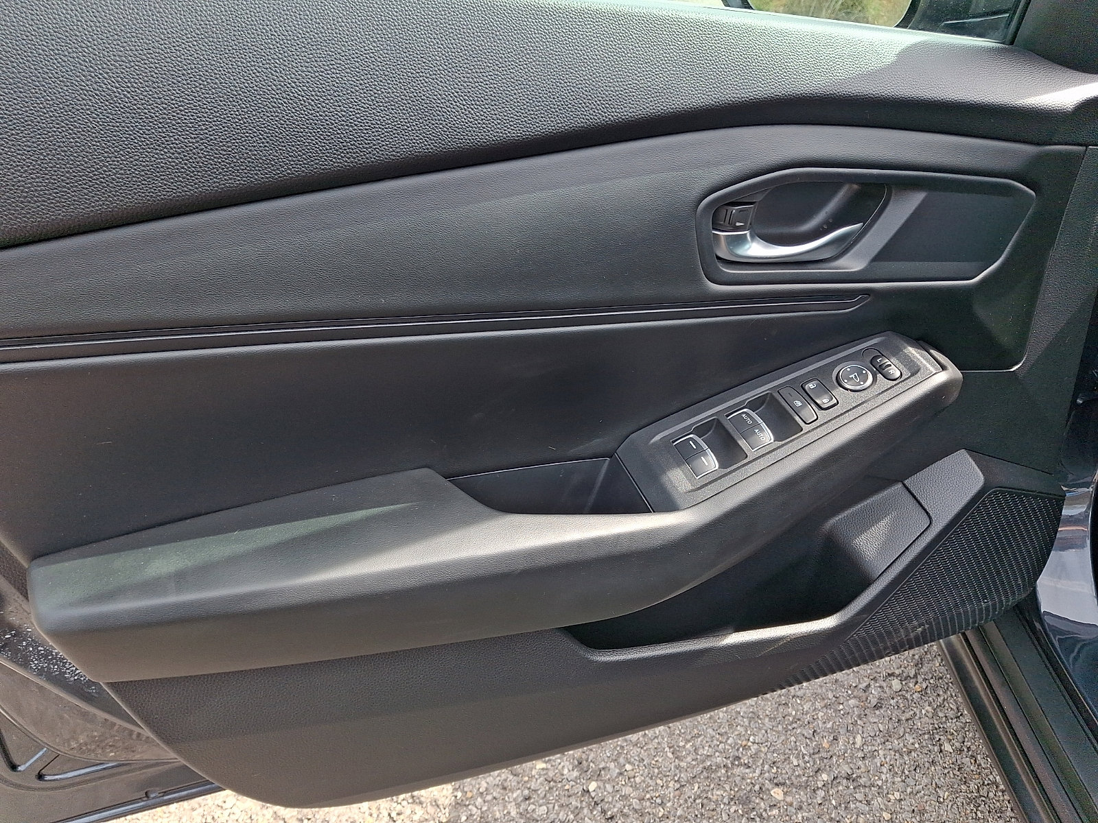 Used 2024 Honda Accord EX image 12