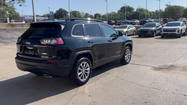 Used 2022 Jeep Cherokee Latitude Lux w/ Sun & Sound Group AWD/4WD image 8