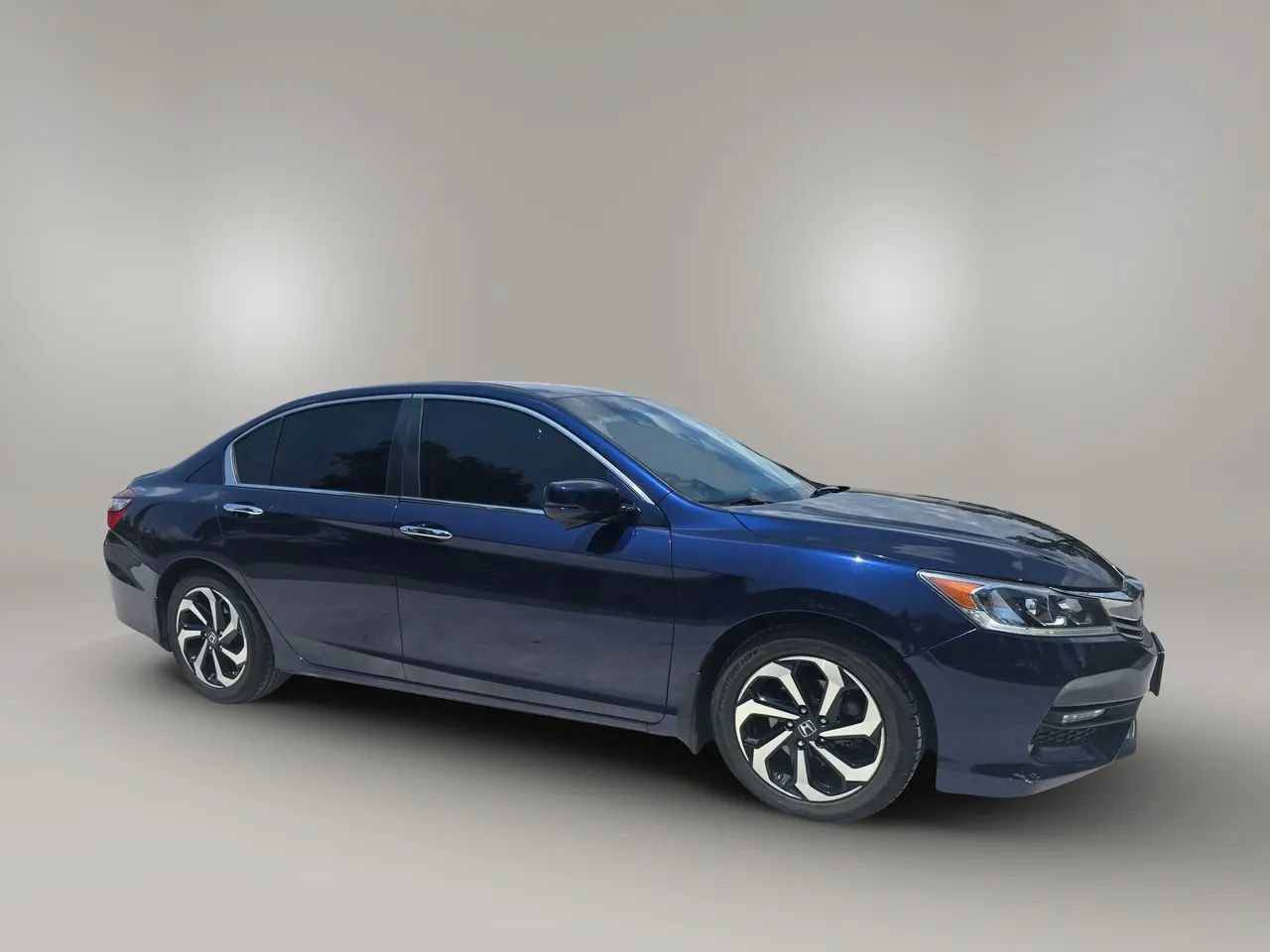 Used 2016 Honda Accord EX image 8