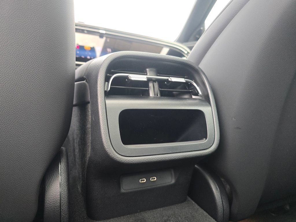 New 2027 Mercedes-Benz E 450 4MATIC Sedan image 25