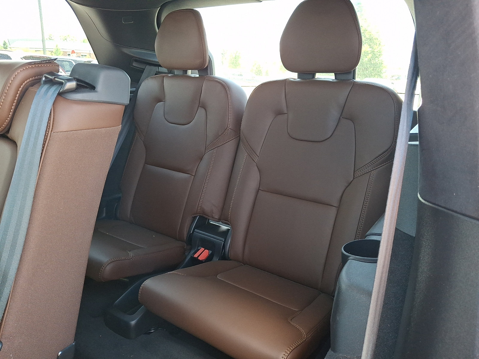 Used 2024 Volvo XC90 T8 Ultimate w/ Lounge Package AWD/4WD image 11