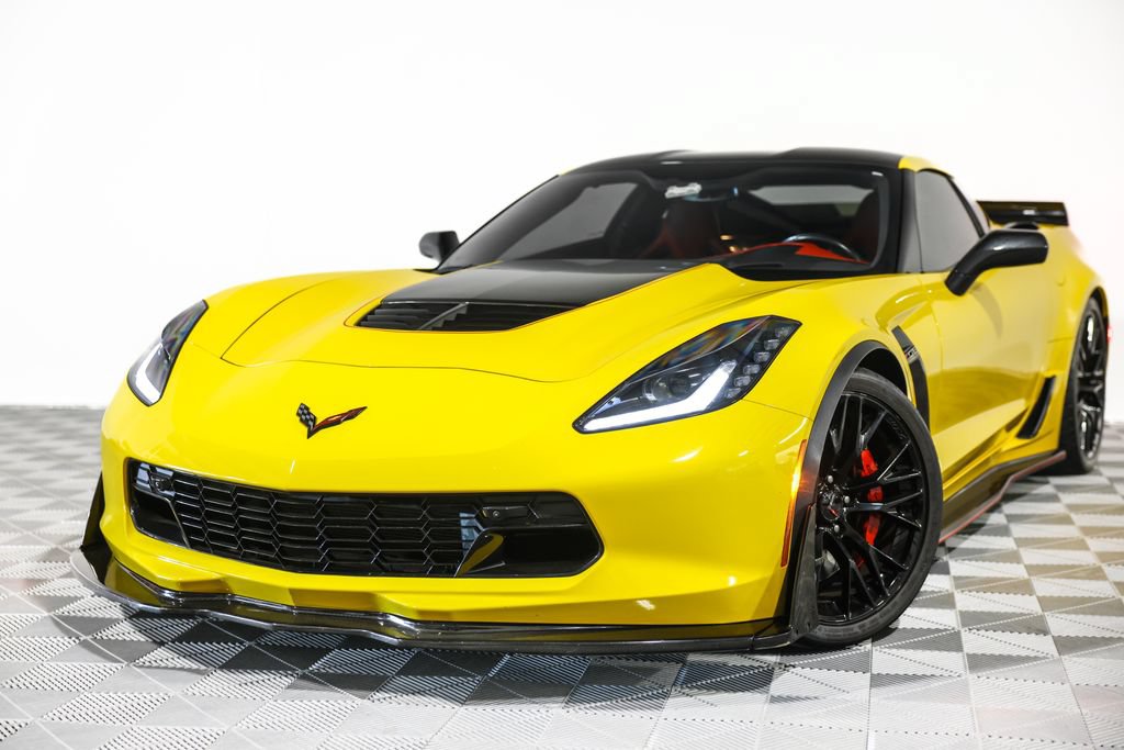 Used 2016 Chevrolet Corvette Z06 w/ 3LZ Preferred Equipment Group RWD image 13