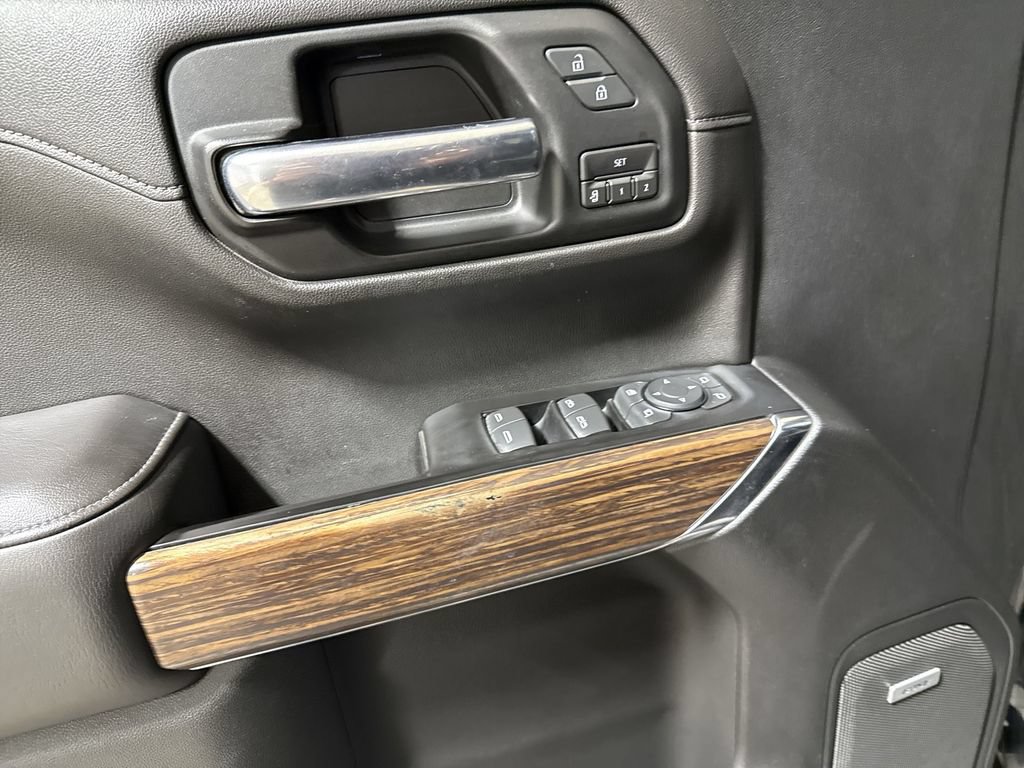 Used 2019 Chevrolet Silverado 1500 High Country w/ Technology Package AWD/4WD image 22