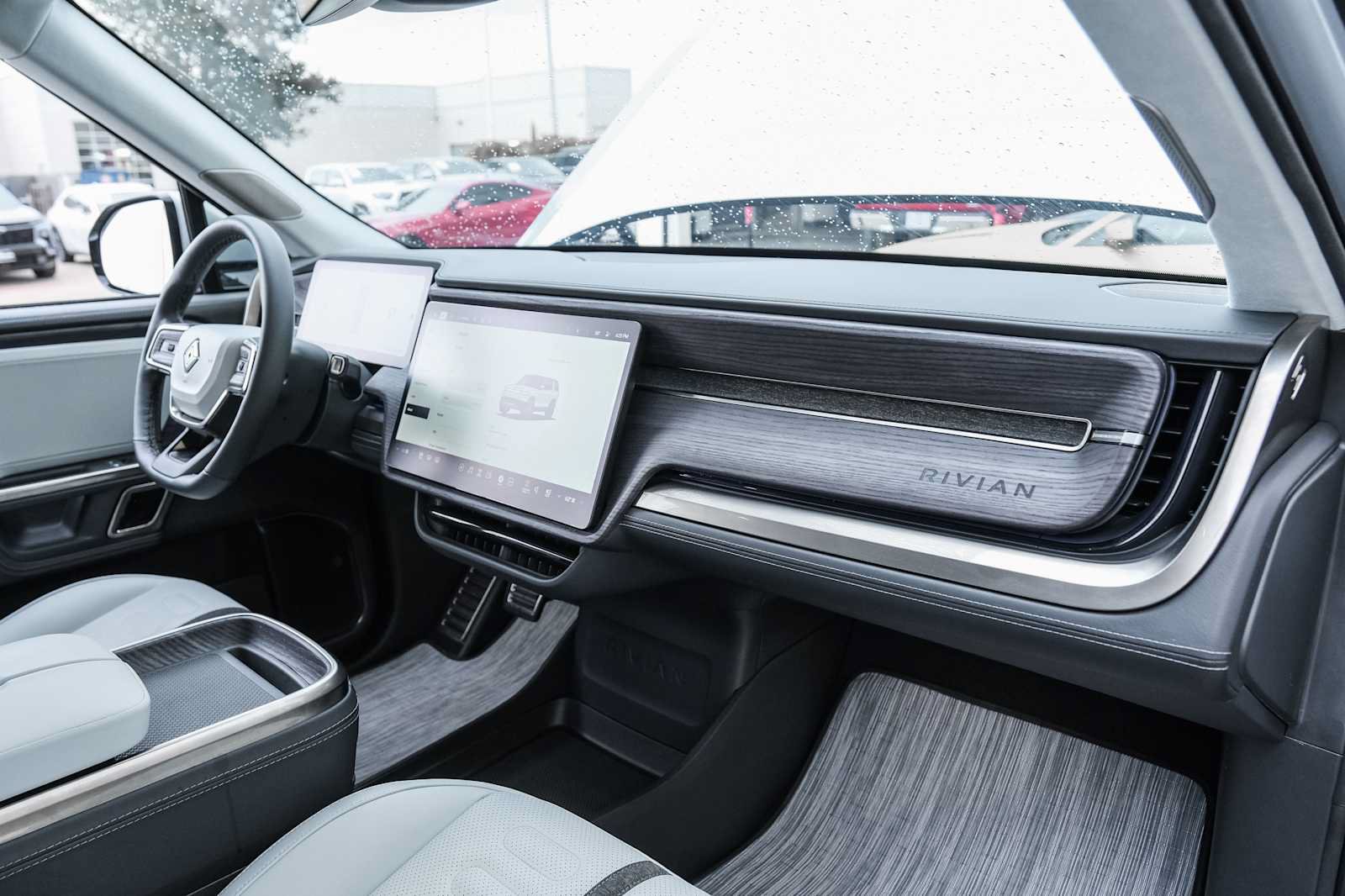 Used 2023 Rivian R1S Adventure Quad AWD/4WD image 28