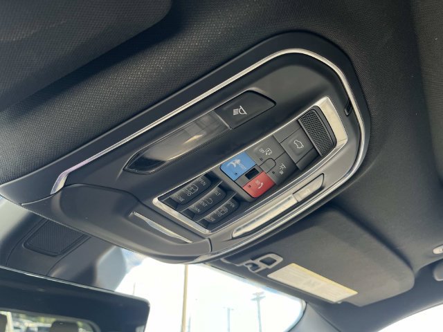 Certified 2025 Jeep Grand Cherokee L Limited w/ Luxury Tech Group II AWD/4WD image 37
