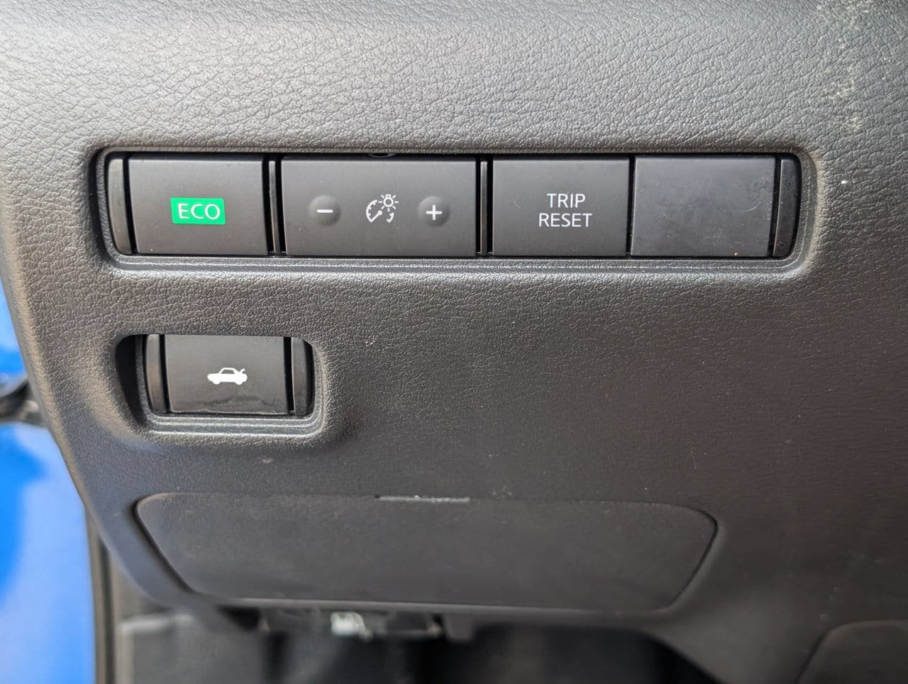 Used 2022 Nissan Sentra SV w/ All-Weather Package FWD image 22