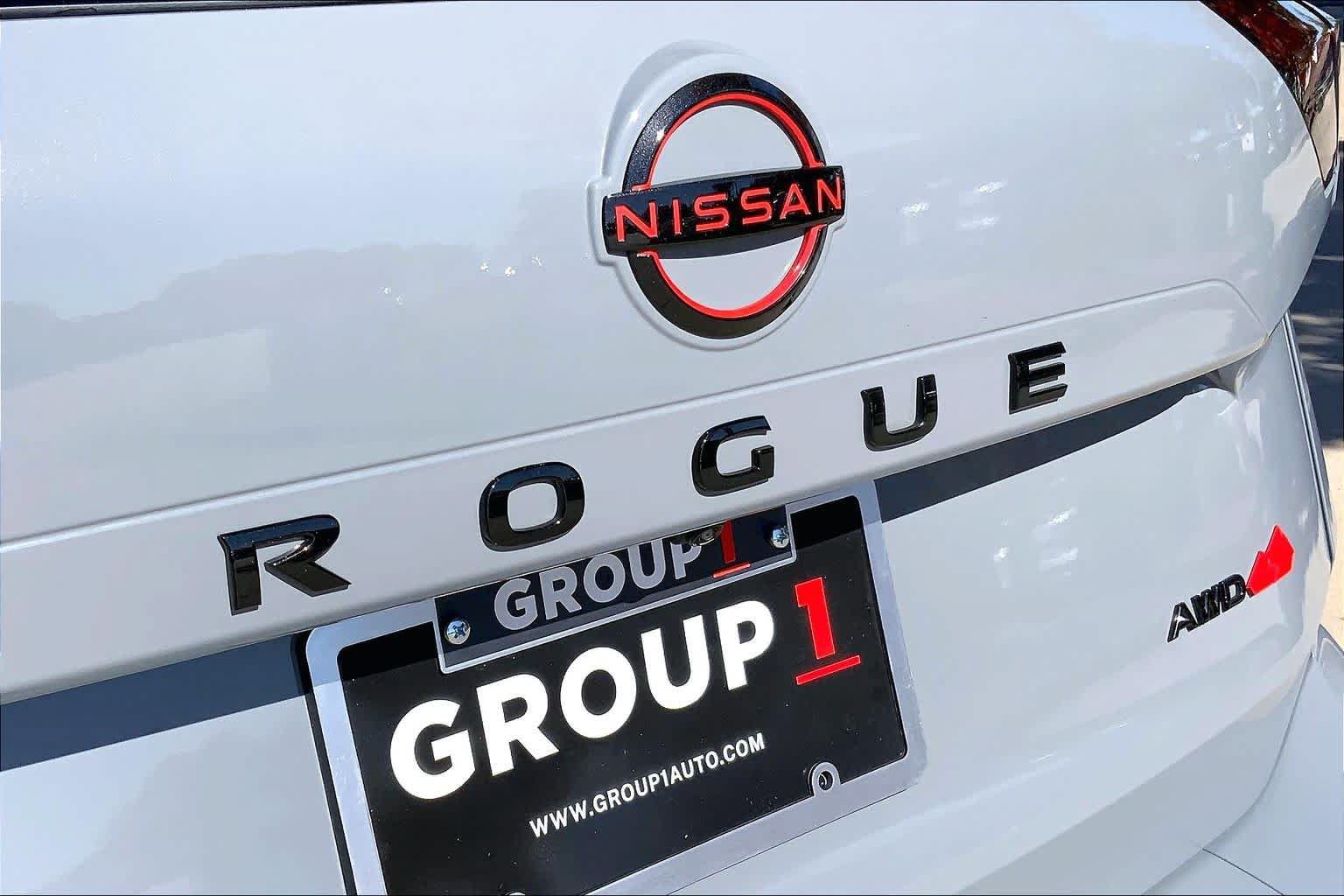 Used 2026 Nissan Rogue SV AWD/4WD image 32