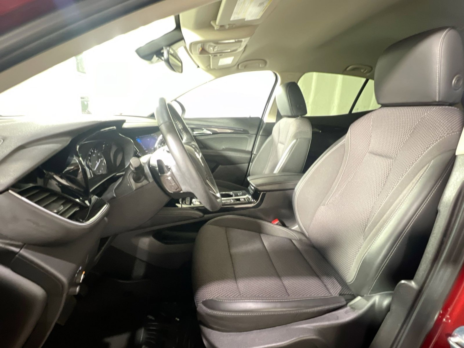 Used 2023 Buick Envision Preferred image 27