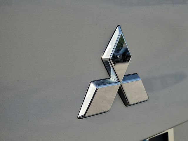 Used 2024 Mitsubishi Outlander SE AWD/4WD image 8
