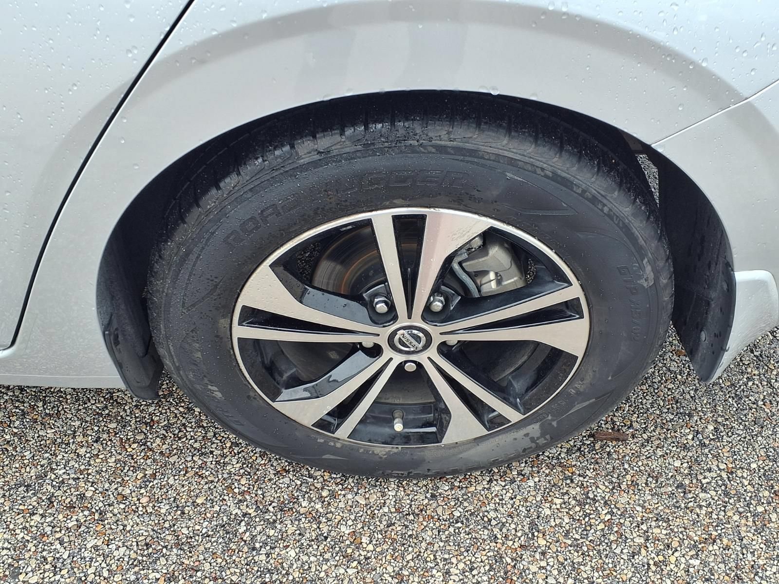 Used 2023 Nissan Sentra SV FWD image 25