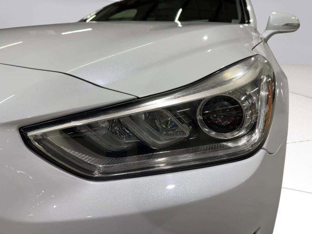 Used 2019 Genesis G90 5.0 Ultimate RWD image 9