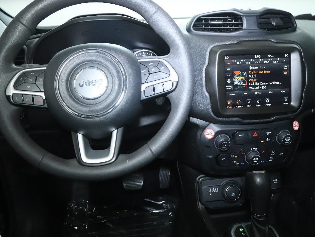Used 2023 Jeep Renegade Latitude AWD/4WD image 25