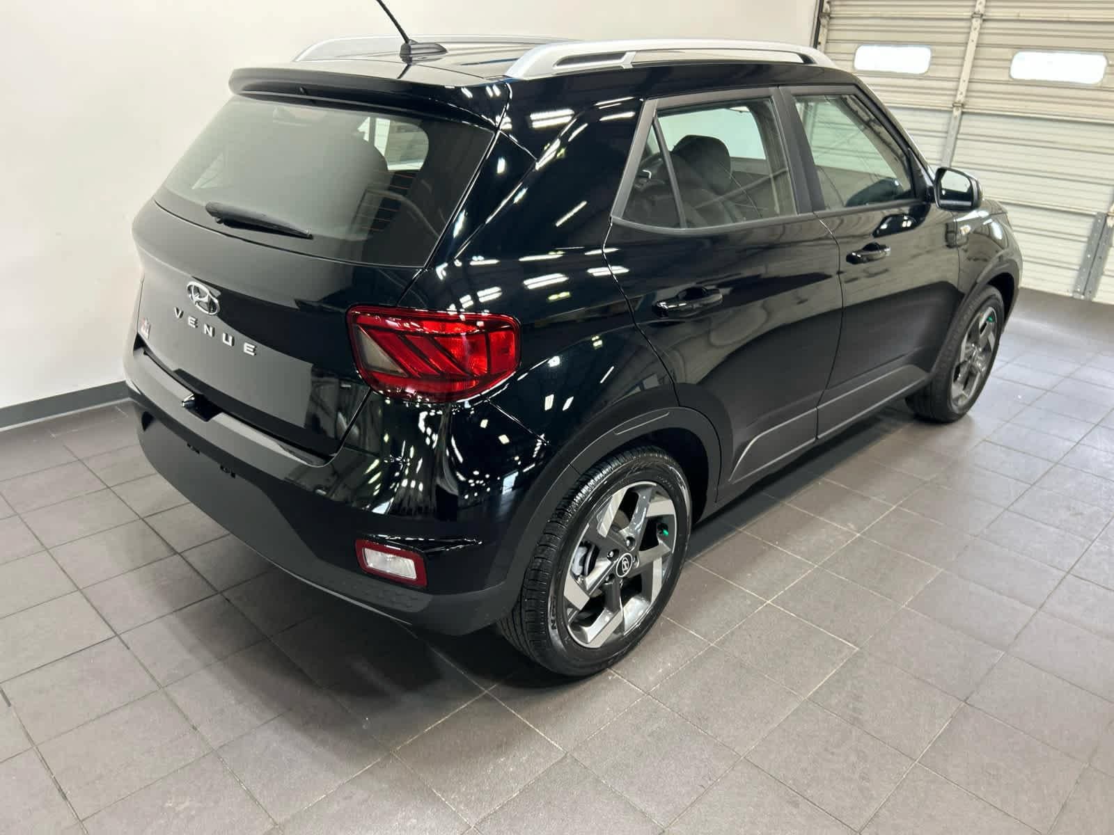 New 2026 Hyundai Venue SEL FWD image 3