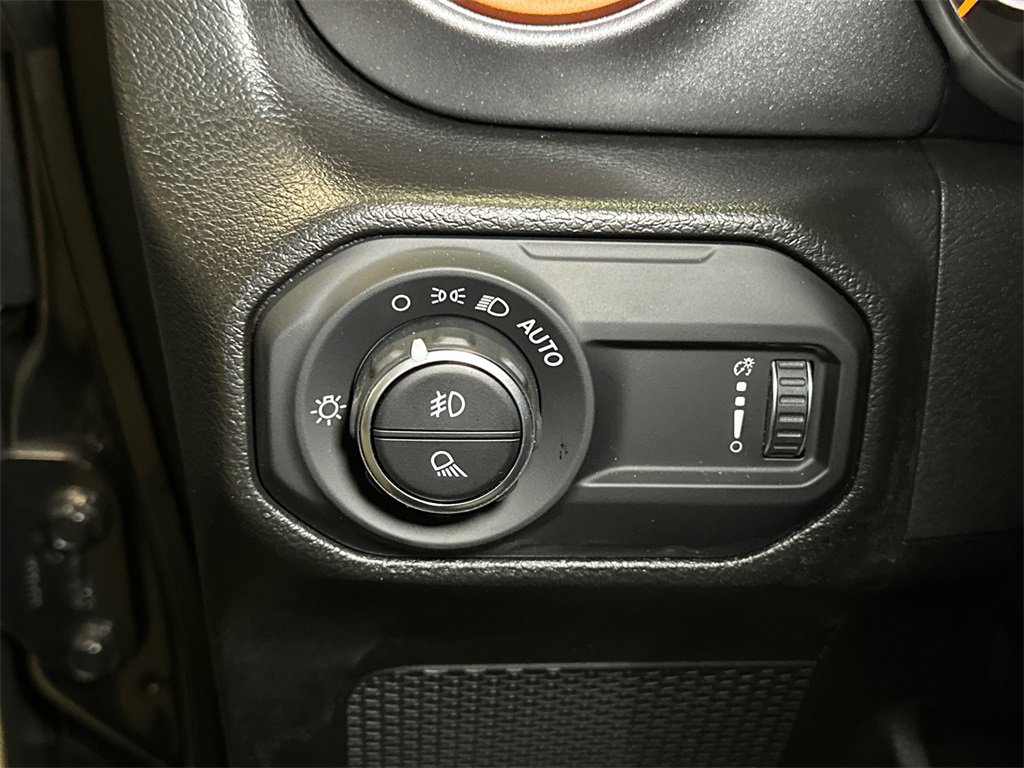 Used 2023 Jeep Gladiator Mojave w/ LED Lighting Group image 18