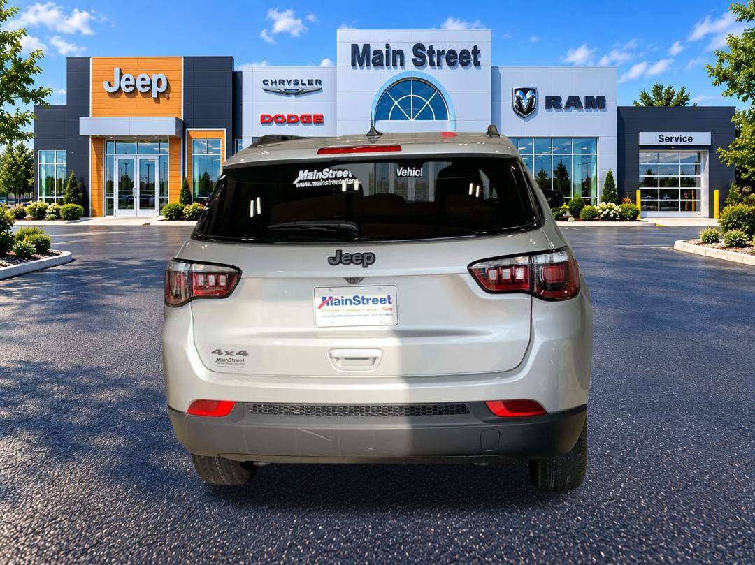 New 2026 Jeep Compass Latitude AWD/4WD image 4
