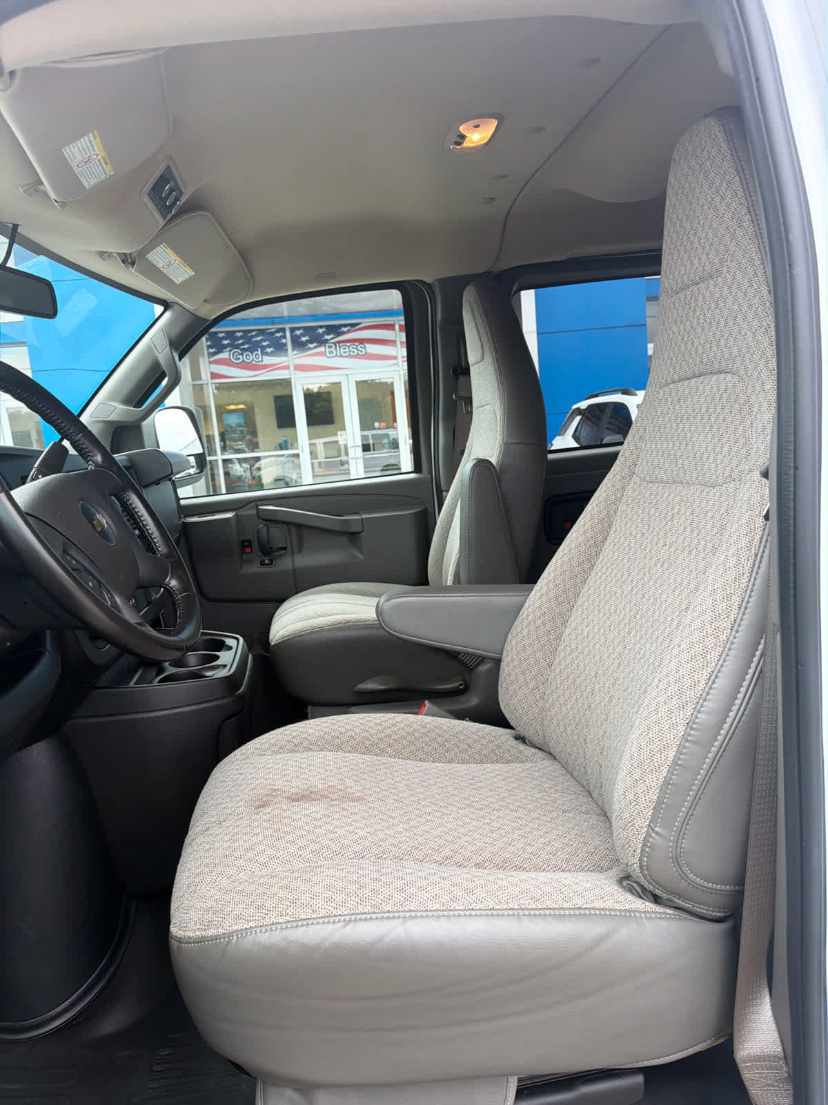 Used 2023 Chevrolet Express 3500 LS RWD image 12