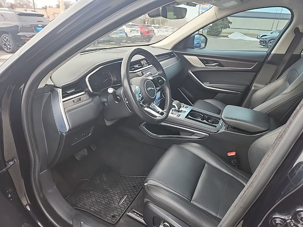 Used 2021 Jaguar F-PACE S image 9