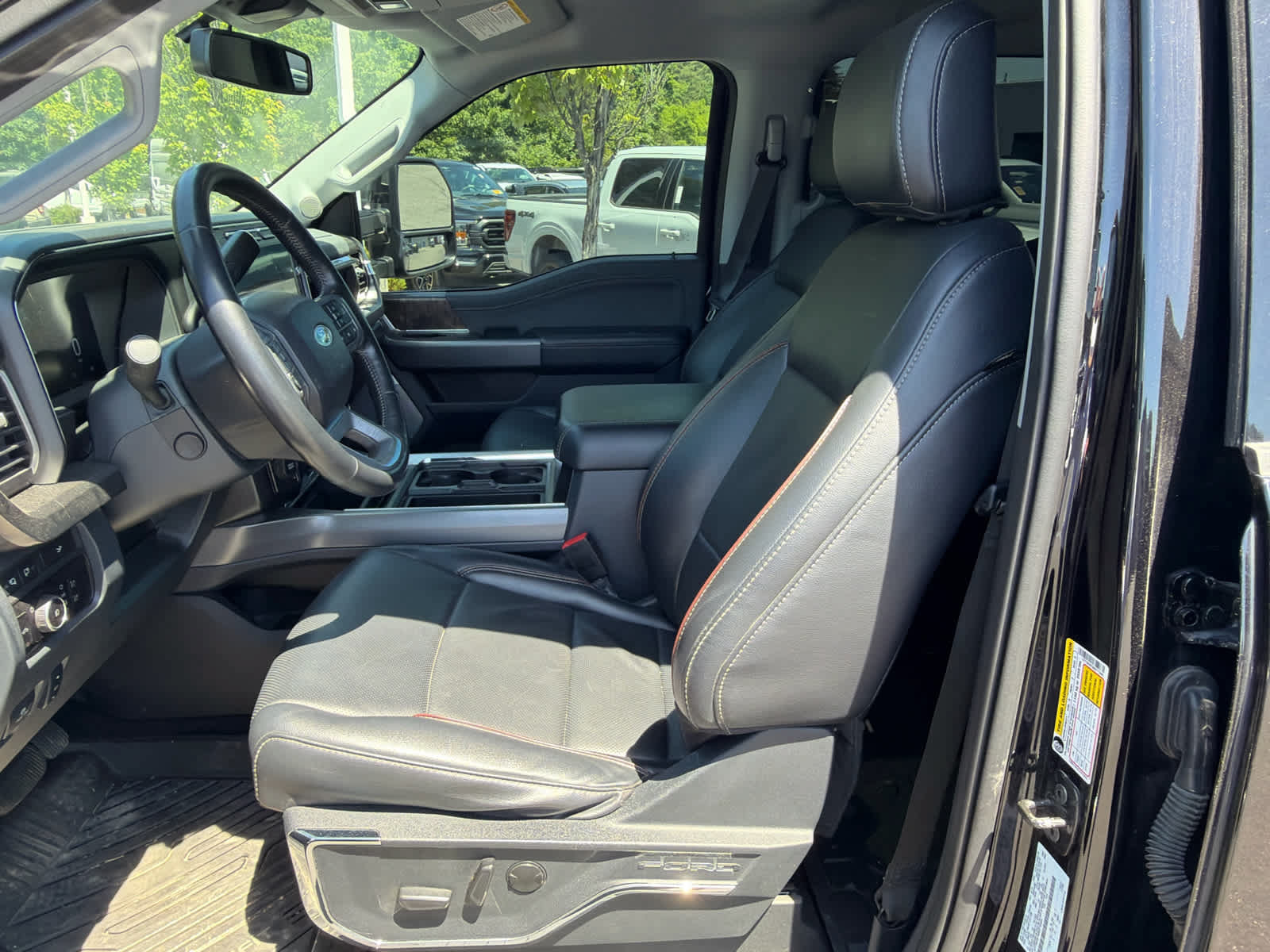 Used 2024 Ford F250 Lariat AWD/4WD image 11