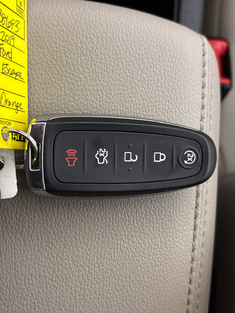 Certified 2019 Ford Escape Titanium FWD image 33