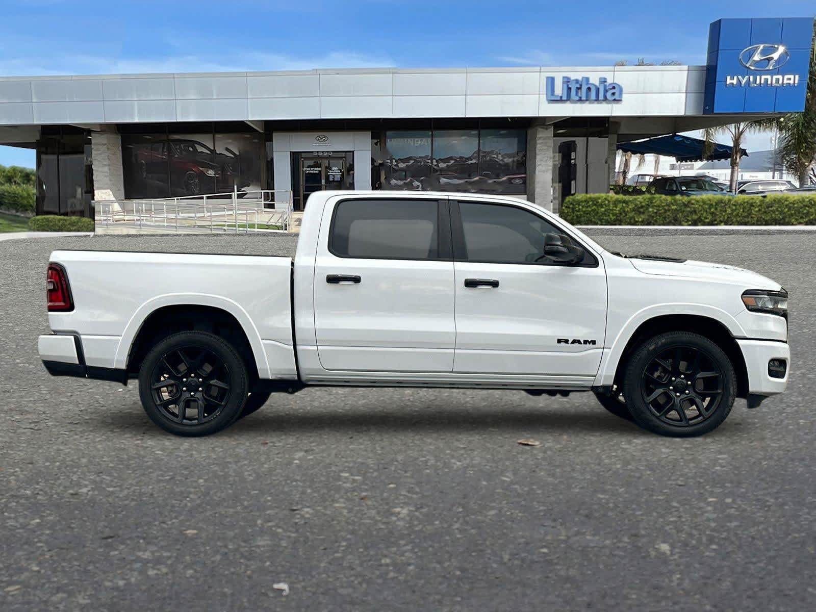Used 2025 RAM 1500 Laramie w/ Night Edition AWD/4WD image 9