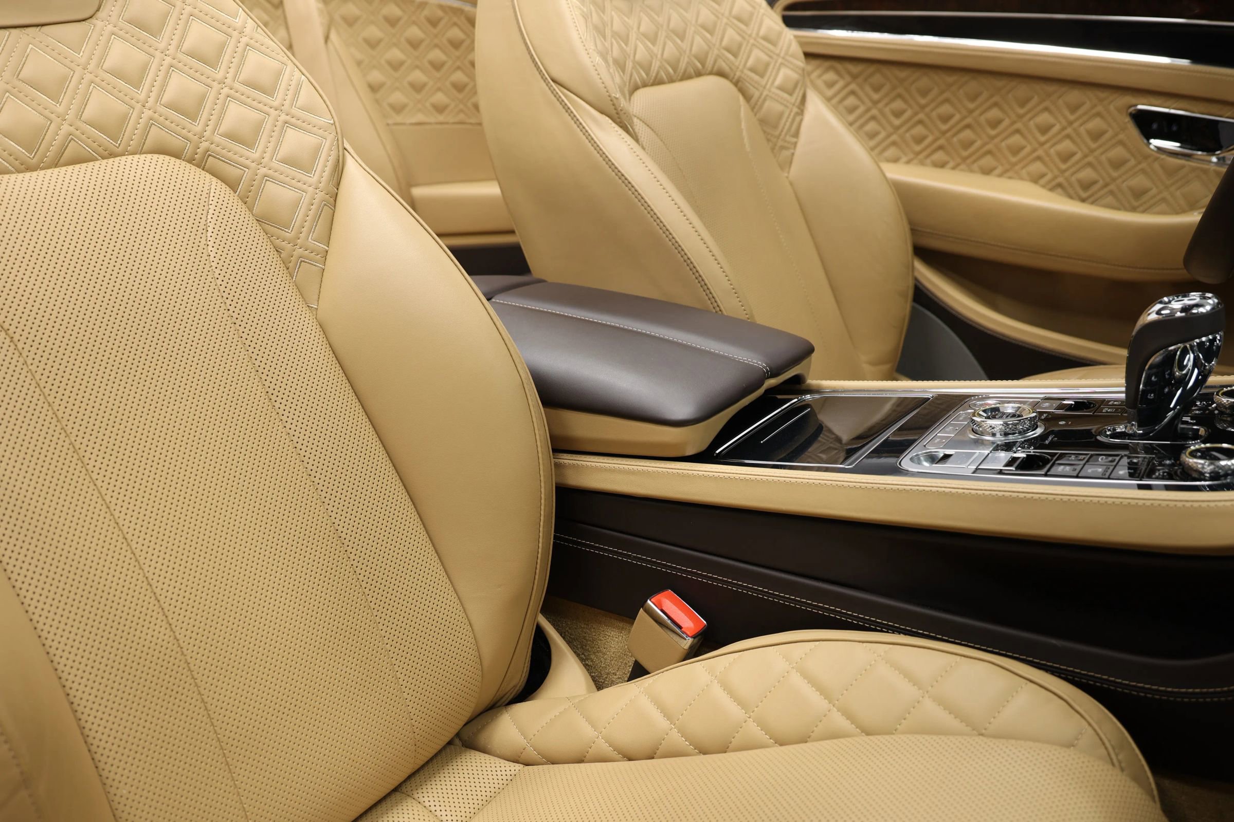 Used 2021 Bentley Continental GT image 89