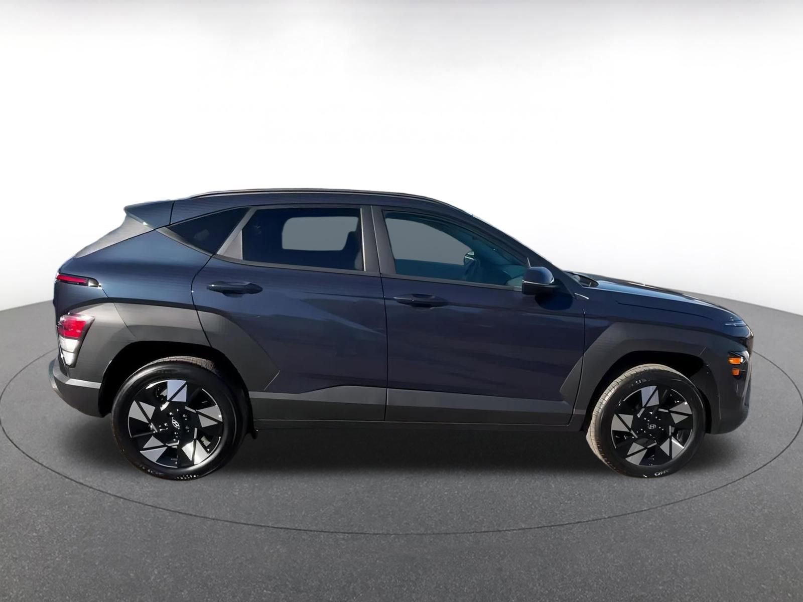 Used 2025 Hyundai Kona SEL image 16