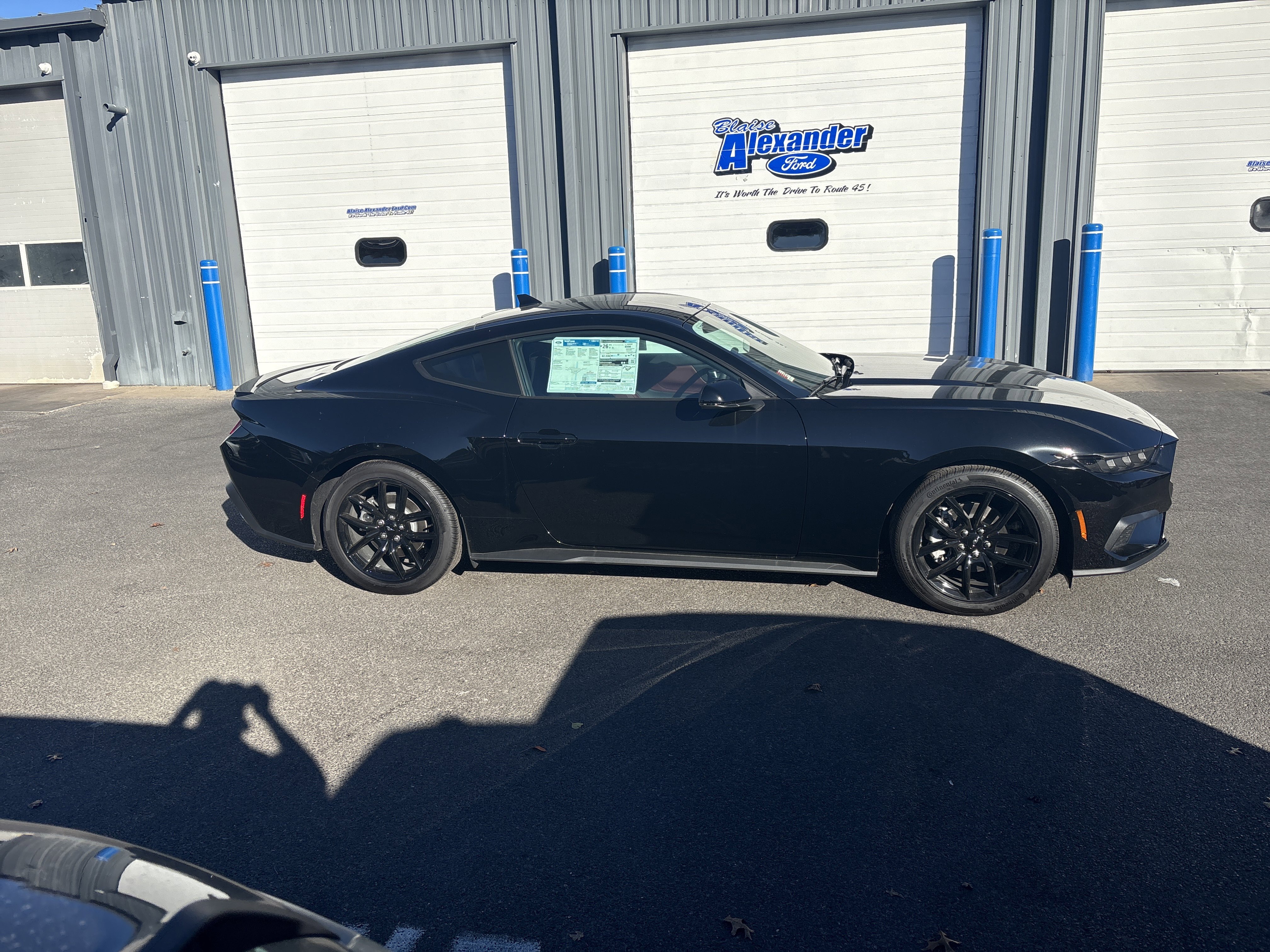 New 2025 Ford Mustang Premium video 2