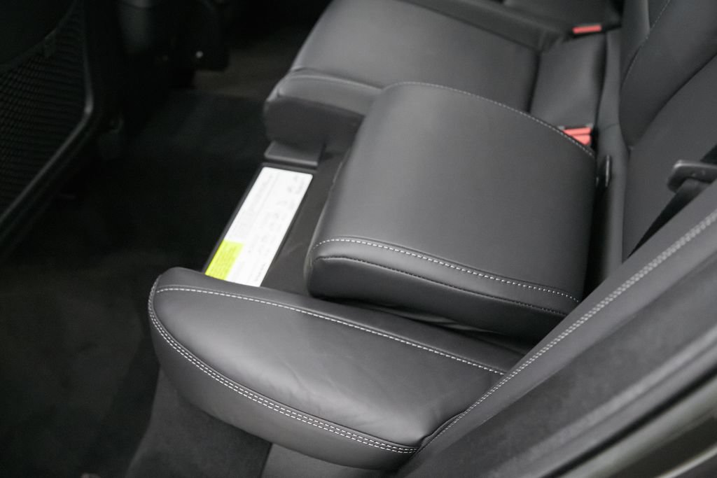 Certified 2023 Volvo XC60 B5 Ultimate AWD/4WD image 21